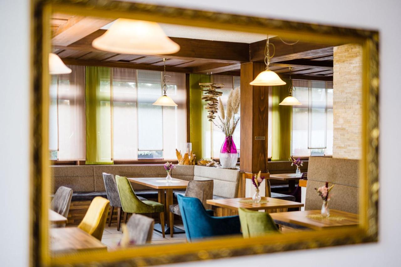 Landhotel Kueffner Pfedelbach Екстериор снимка