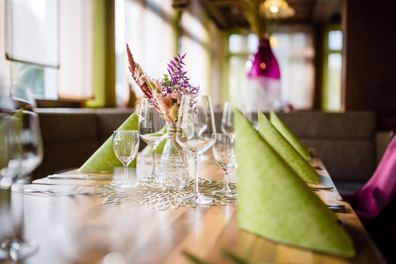 Landhotel Kueffner Pfedelbach Екстериор снимка