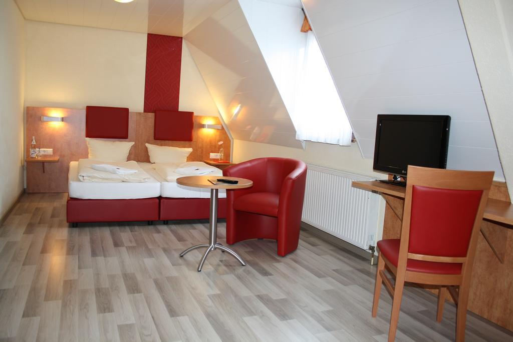Landhotel Kueffner Pfedelbach Екстериор снимка
